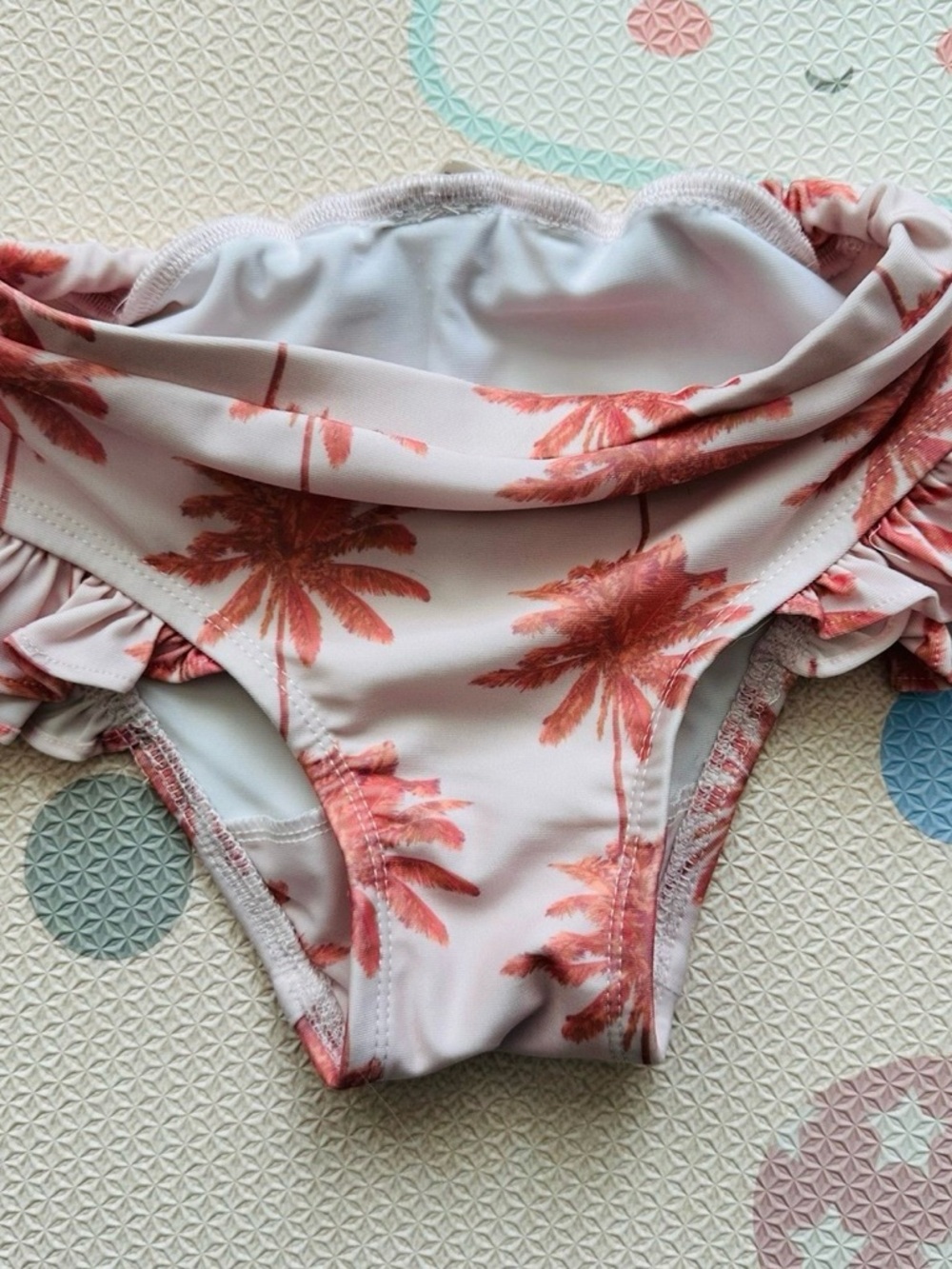 Kate Quinn Palm Tree Rash Guard Set - Picture 4 of 7